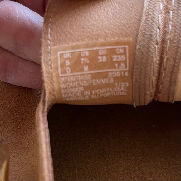 Clarks Trek Mule Two Tone Tan | Size 7.5 - Picture 9 of 9